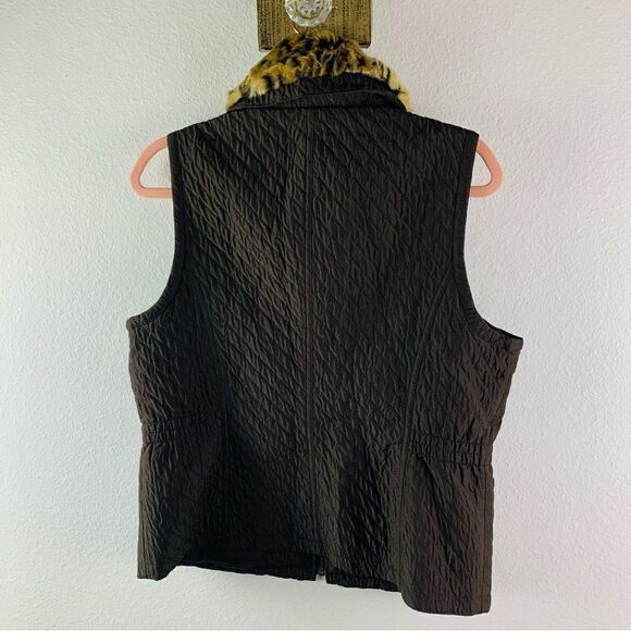 Chicos Animal Print Faux Fur Quilted Black Vest - Picture 2 of 3